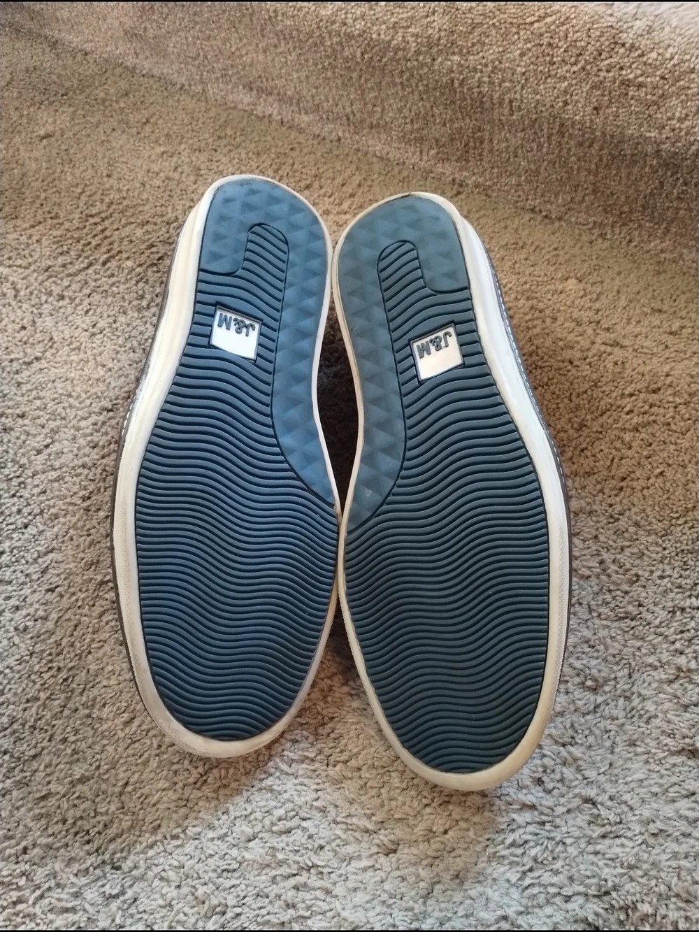 J &M Sheepskin Men's Brown Perforated Slip-On Casual Shoes Sz 10
